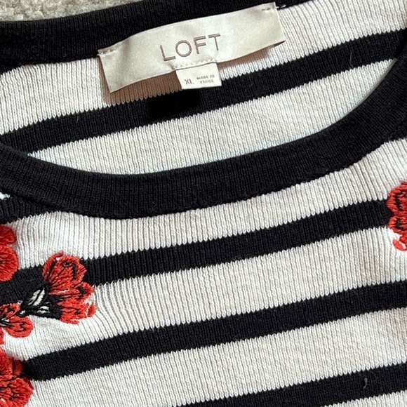 LOFT B&W XL Striped Sweater w/ Floral Embroidery - Picture 3 of 4